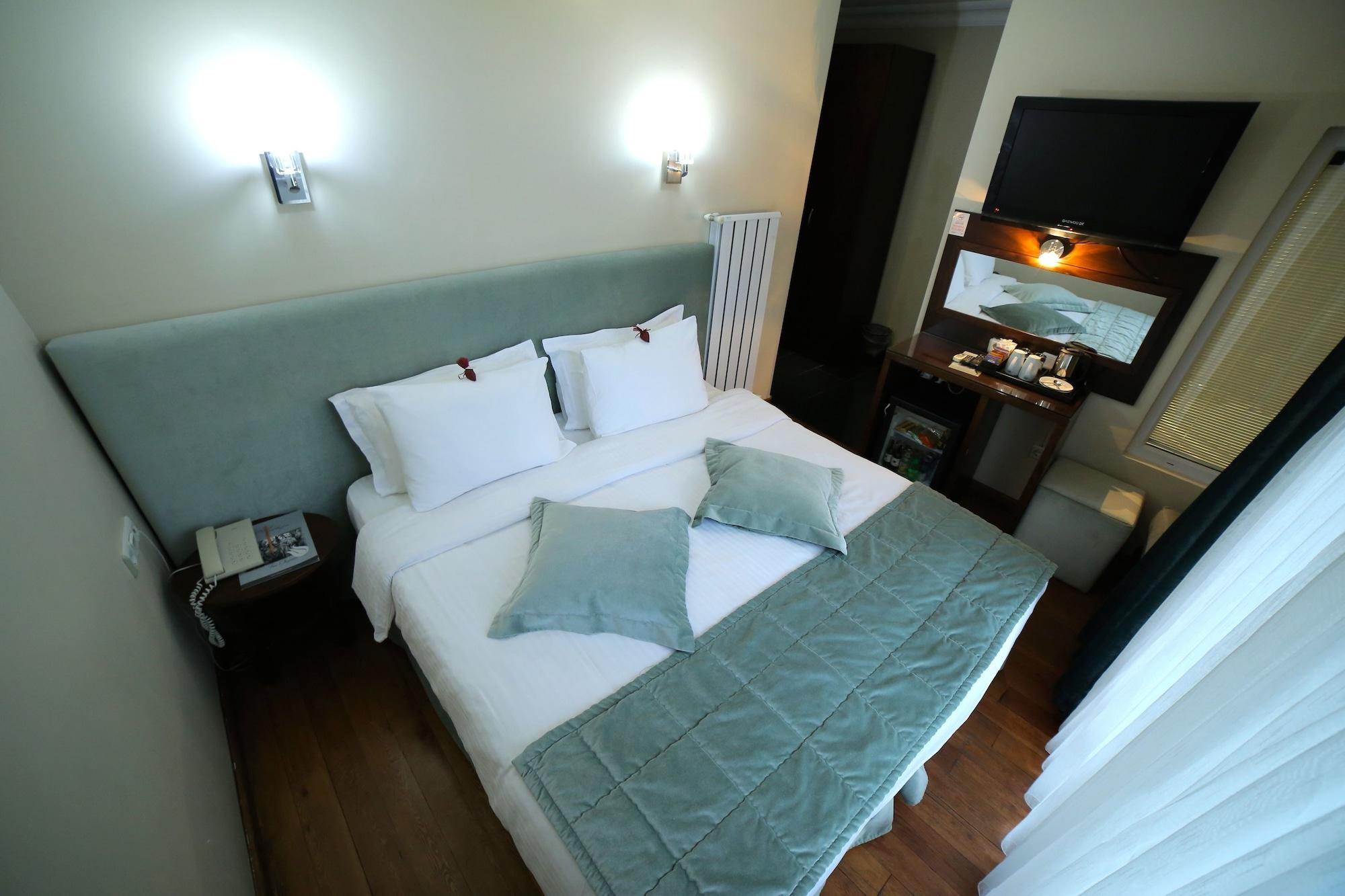 Tria Elegance Istanbul Hotel Екстериор снимка