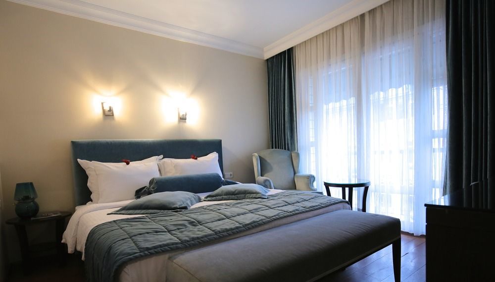 Tria Elegance Istanbul Hotel Екстериор снимка